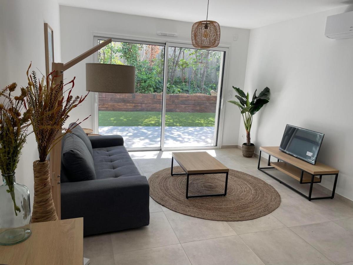 T2 Garden Beach Saint-Cyr-sur-Mer Exterior foto